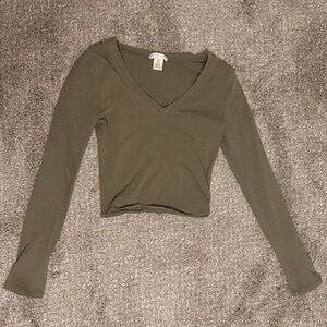 Bozzolo Olive Long Sleeve V-Neck Top